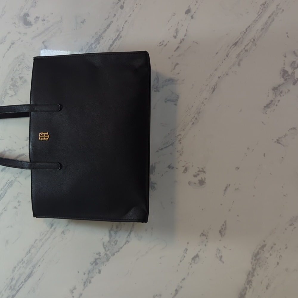 Tommy Hilfiger Elegant Black Tote with Gold Emblem